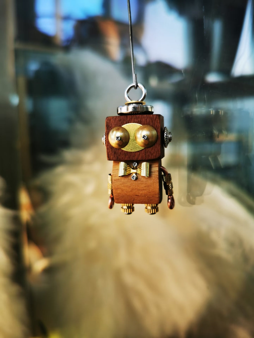 Milo – Golden Mask & Bow Tie Single-Sided Steampunk Robot Charm