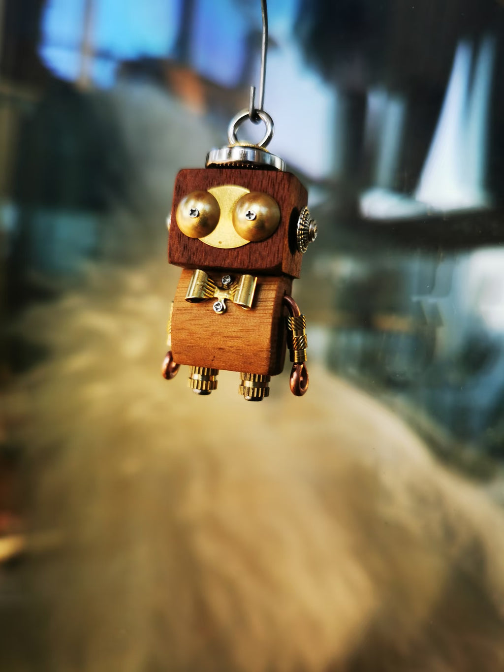 Milo – Golden Mask & Bow Tie Single-Sided Steampunk Robot Charm