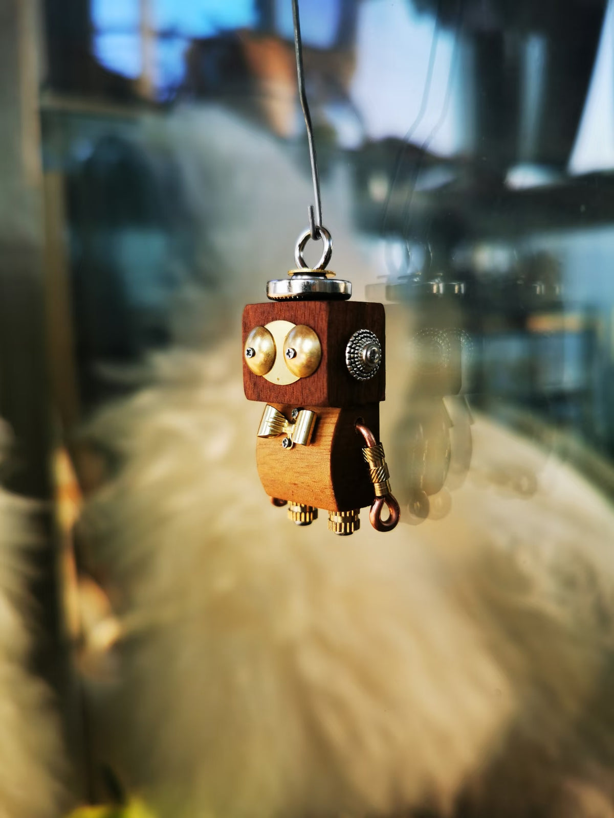 Milo – Golden Mask & Bow Tie Single-Sided Steampunk Robot Charm