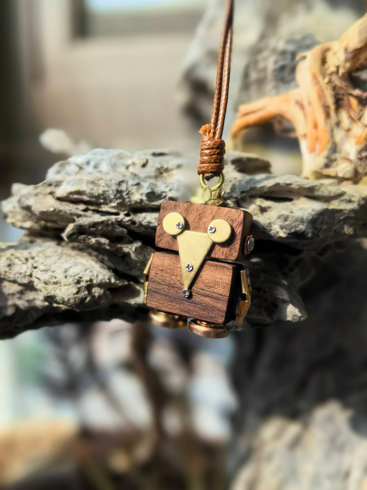 Moss – Copper Smile Double-Sided Steampunk Robot Charm