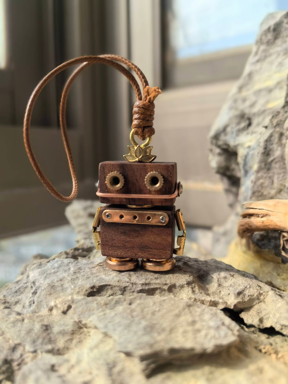 Moss – Copper Smile Double-Sided Steampunk Robot Charm