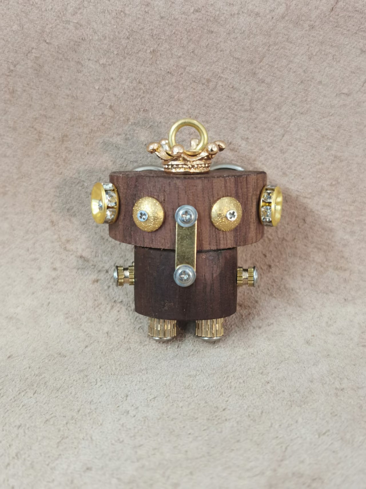 August – Silver Eyes & Golden Collar Double-Sided Steampunk Robot Charm