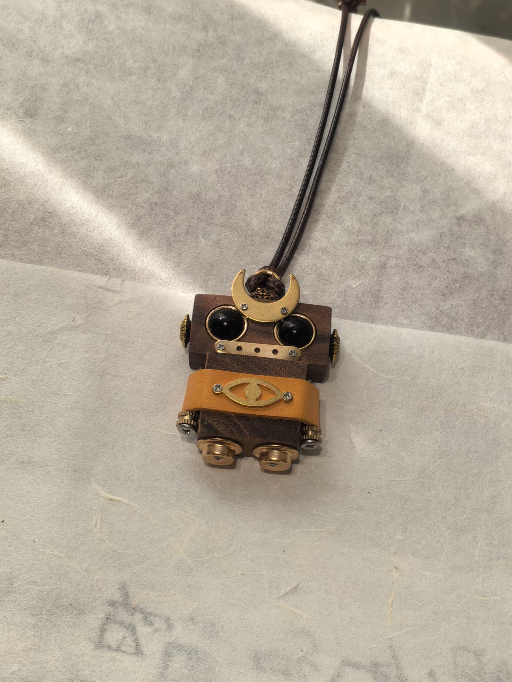 Nox – Crescent Crown & Watchful Eye Single-Sided Steampunk Robot Charm