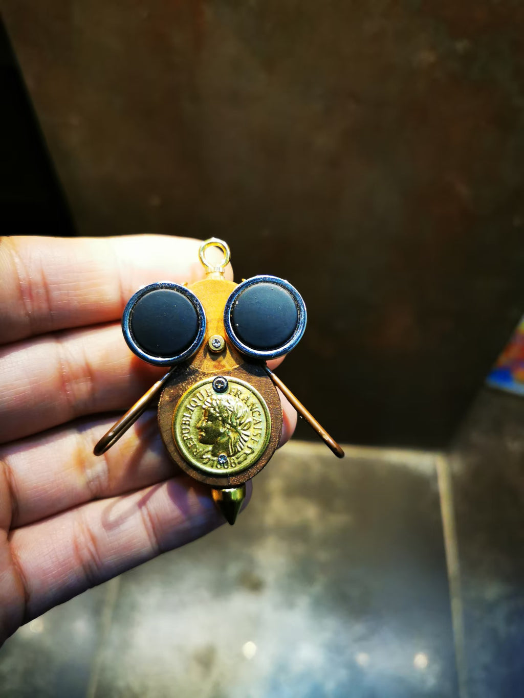 Poe – Midnight Eyes & Antique Coin Single-Sided Steampunk Robot Charm