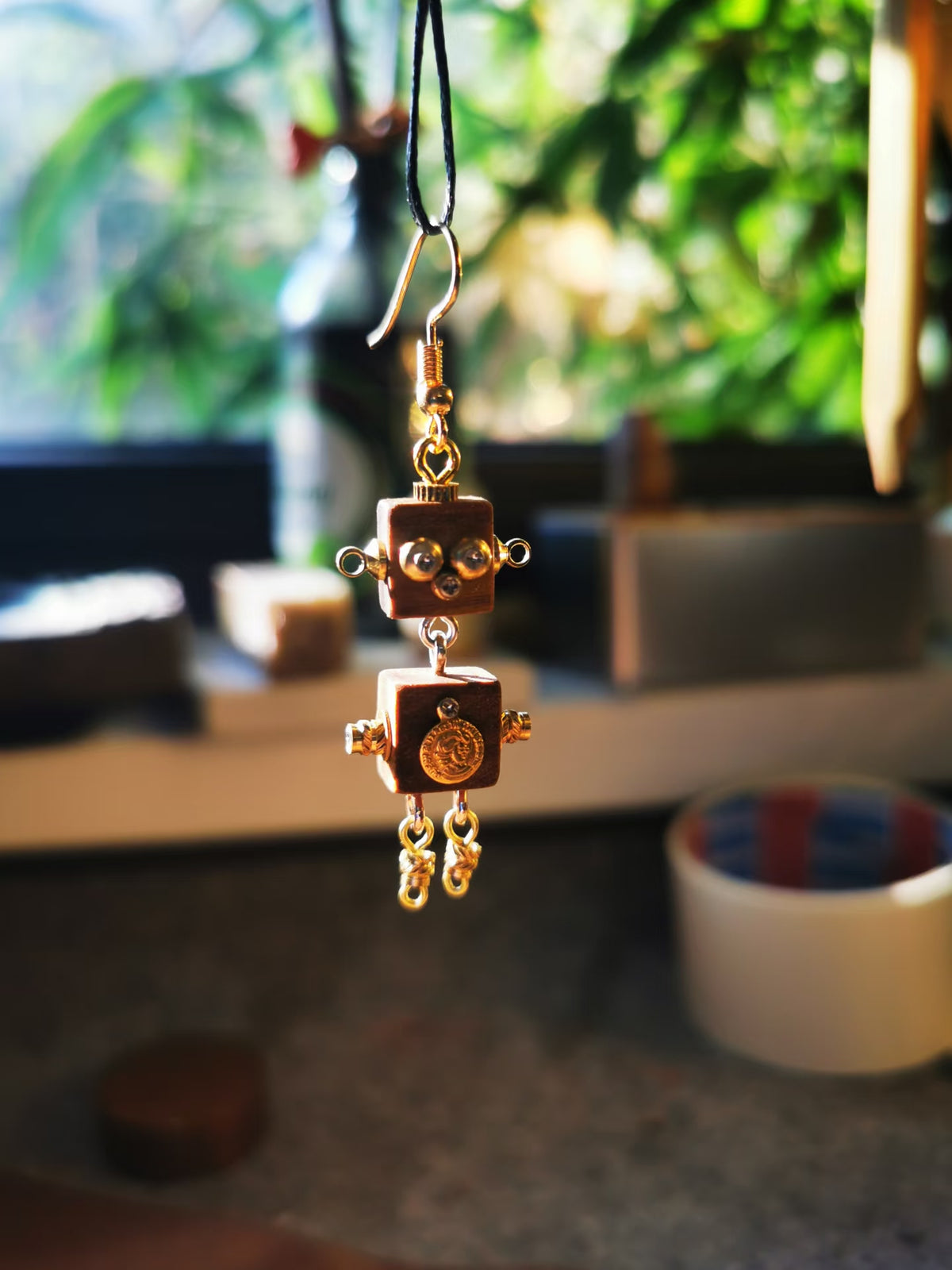 Pip – Clockwork Medallion Single-Sided Steampunk Robot Earring