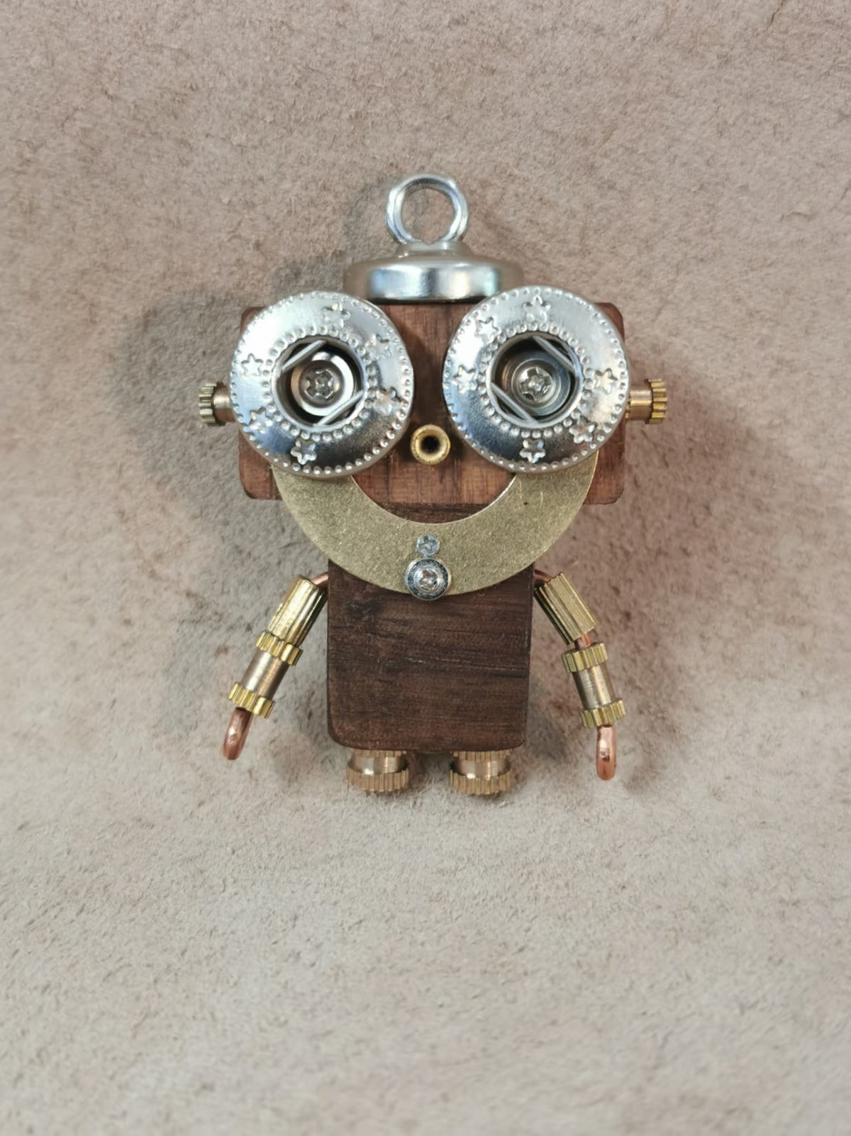 Bruno – Silver Star Eyes & Golden Bow Double-Sided Steampunk Robot Charm