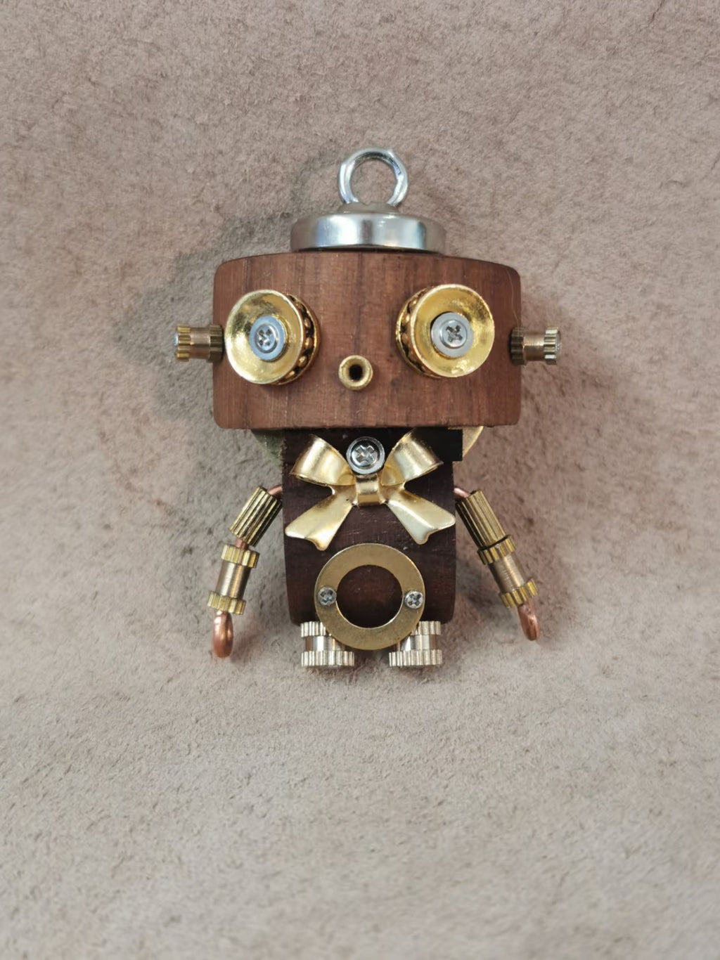 Bruno – Silver Star Eyes & Golden Bow Double-Sided Steampunk Robot Charm